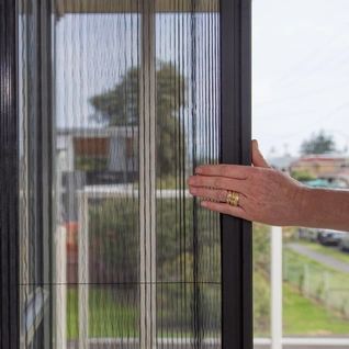 Black color mosquito screen (open to mosquito screen)